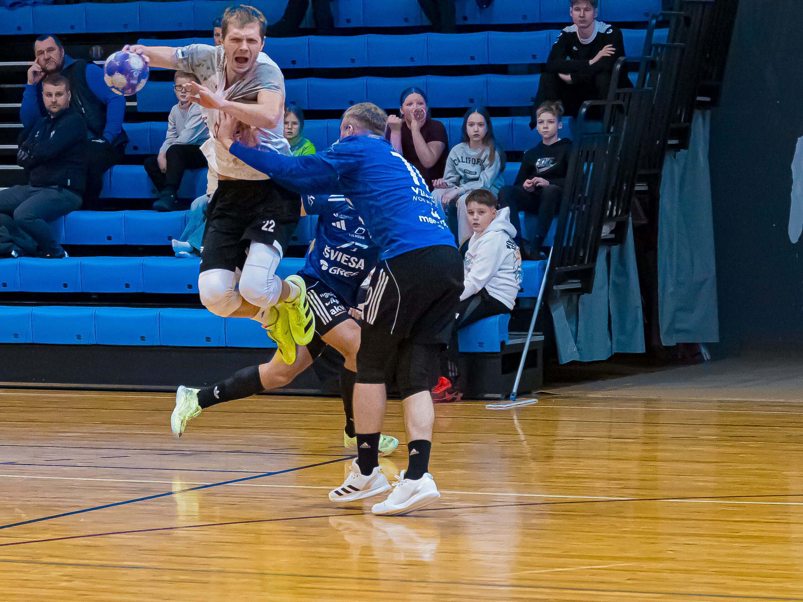 Mistra võttis kindla võidu VHC Šviesa üle – 32:25
