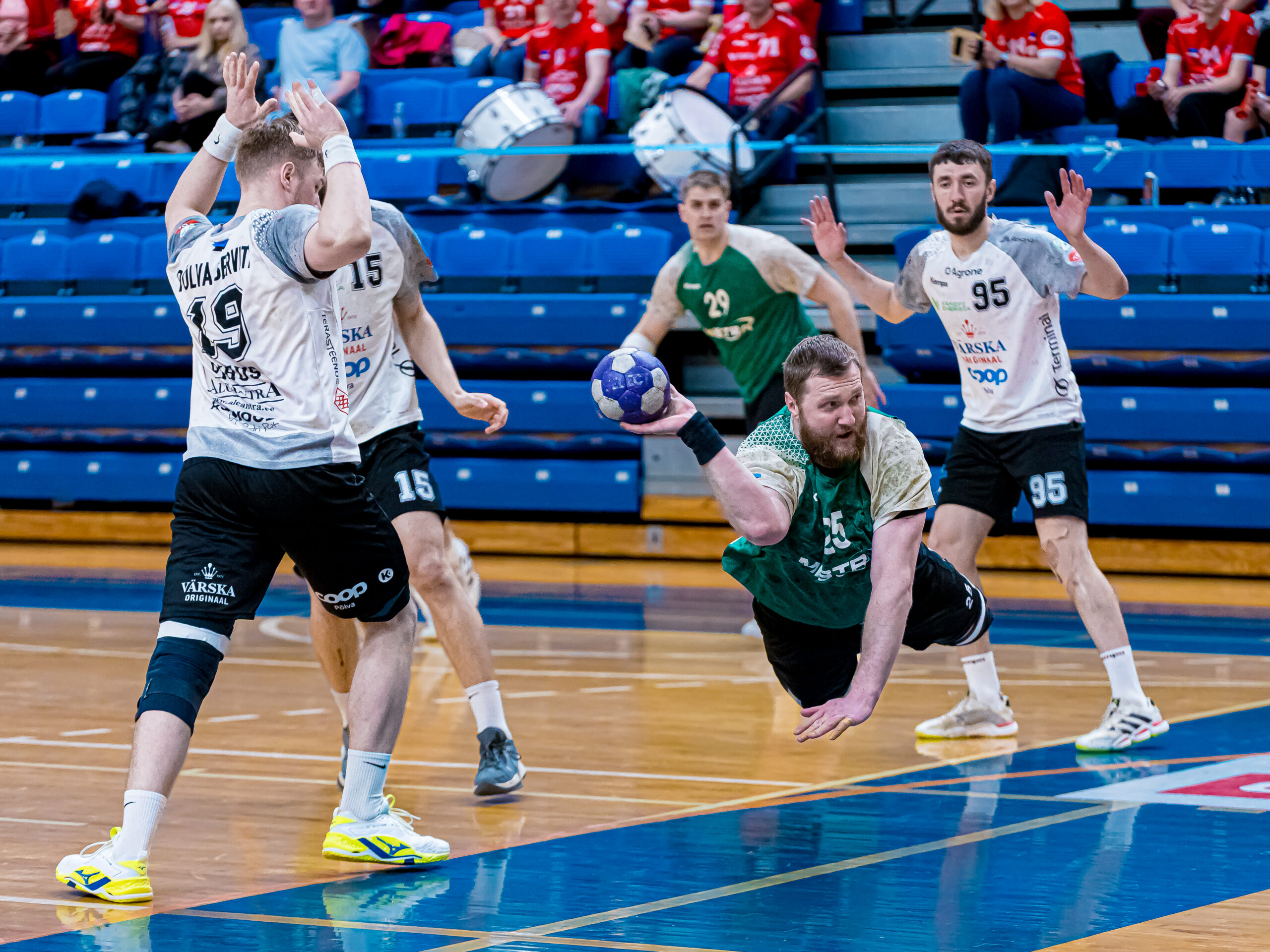Mistra jäi finaalseerias Põlva Serviti vastu 0:2 kaotusseisu